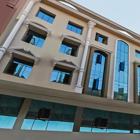 Oyo 23191 Flagship Hotel Raj Madan Ameerpet Hajdarábád Exteriér fotografie