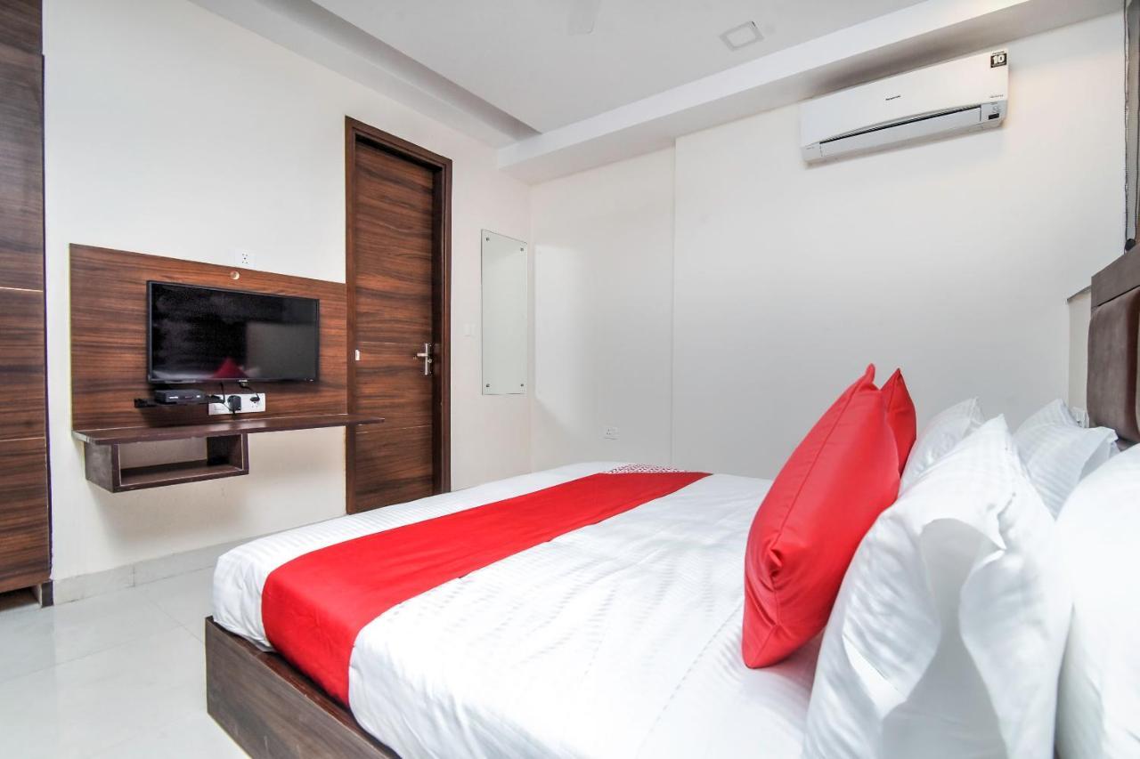 Oyo 23191 Flagship Hotel Raj Madan Ameerpet Hajdarábád Exteriér fotografie