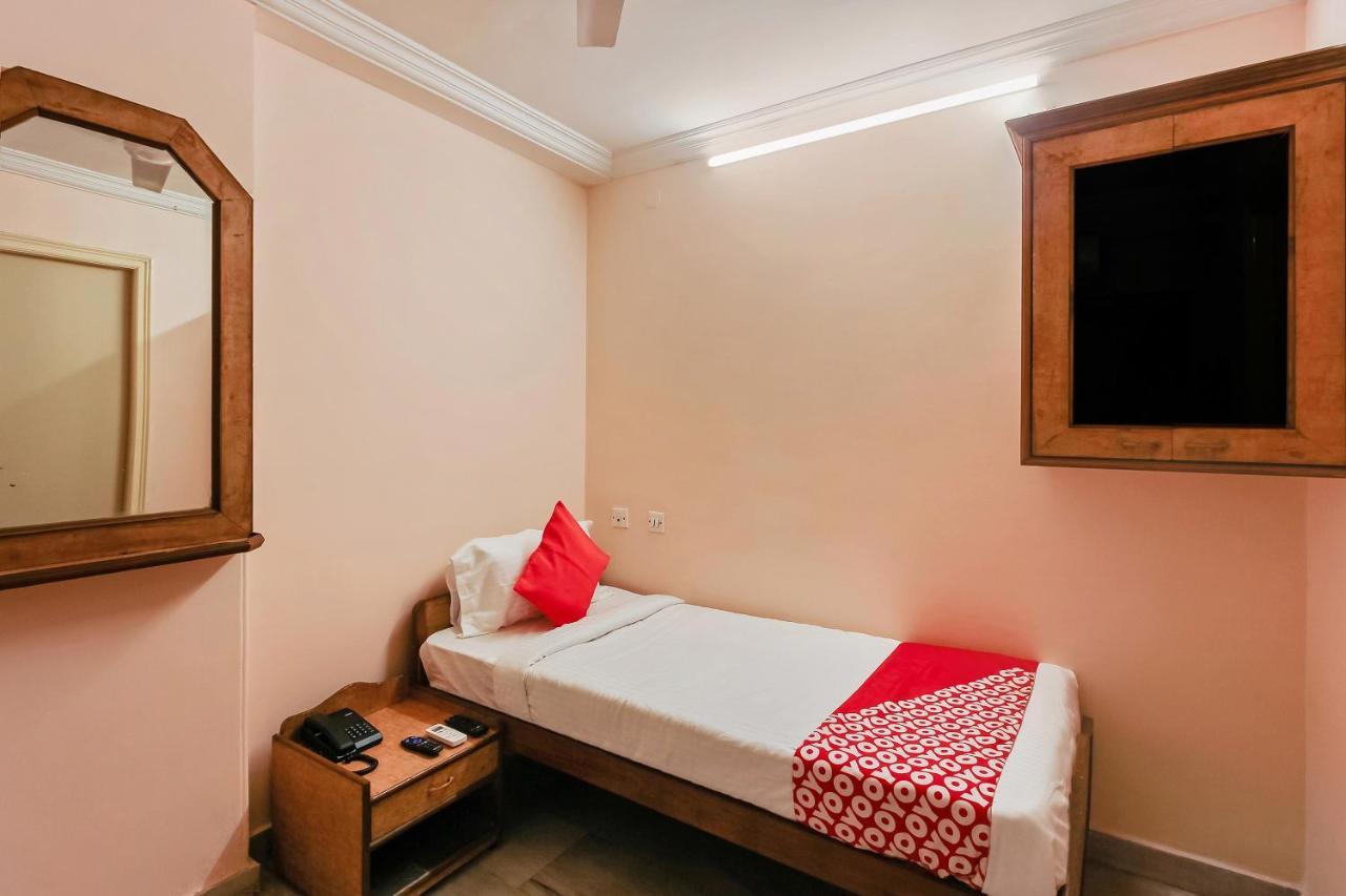 Oyo 23191 Flagship Hotel Raj Madan Ameerpet Hajdarábád Exteriér fotografie