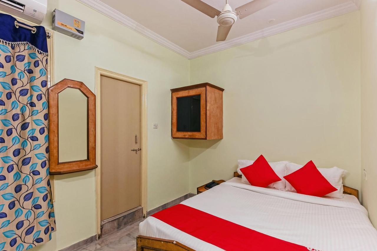 Oyo 23191 Flagship Hotel Raj Madan Ameerpet Hajdarábád Exteriér fotografie