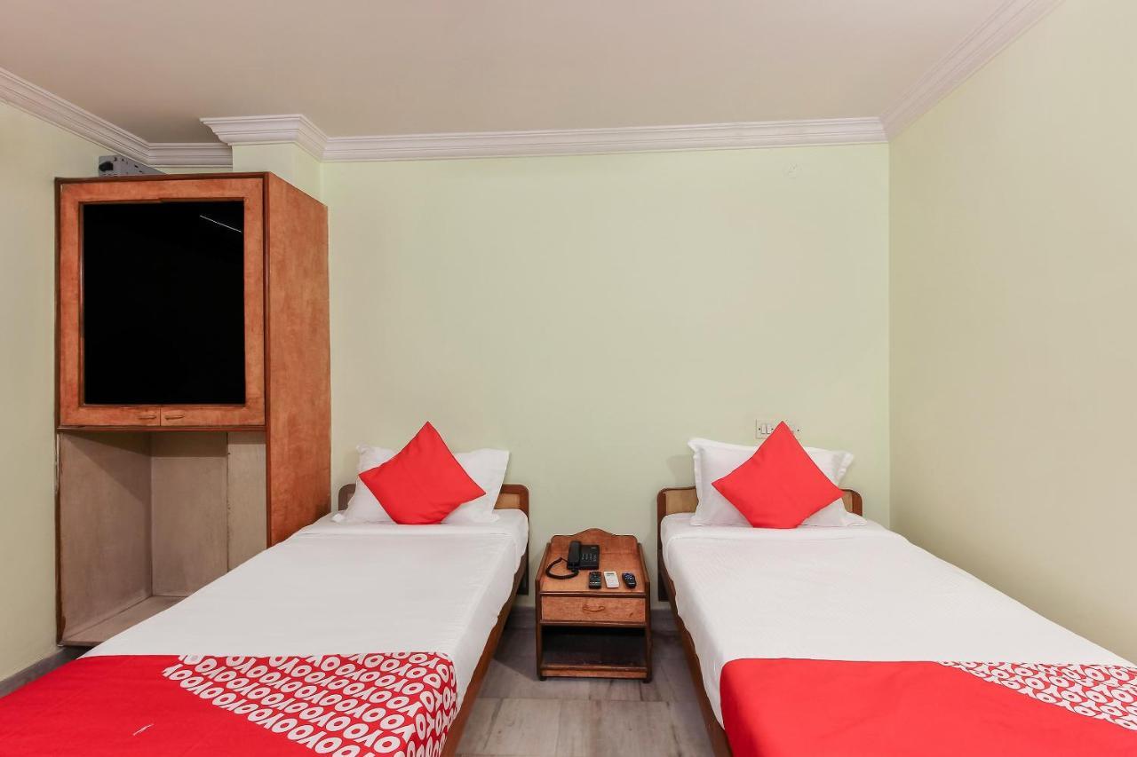 Oyo 23191 Flagship Hotel Raj Madan Ameerpet Hajdarábád Exteriér fotografie