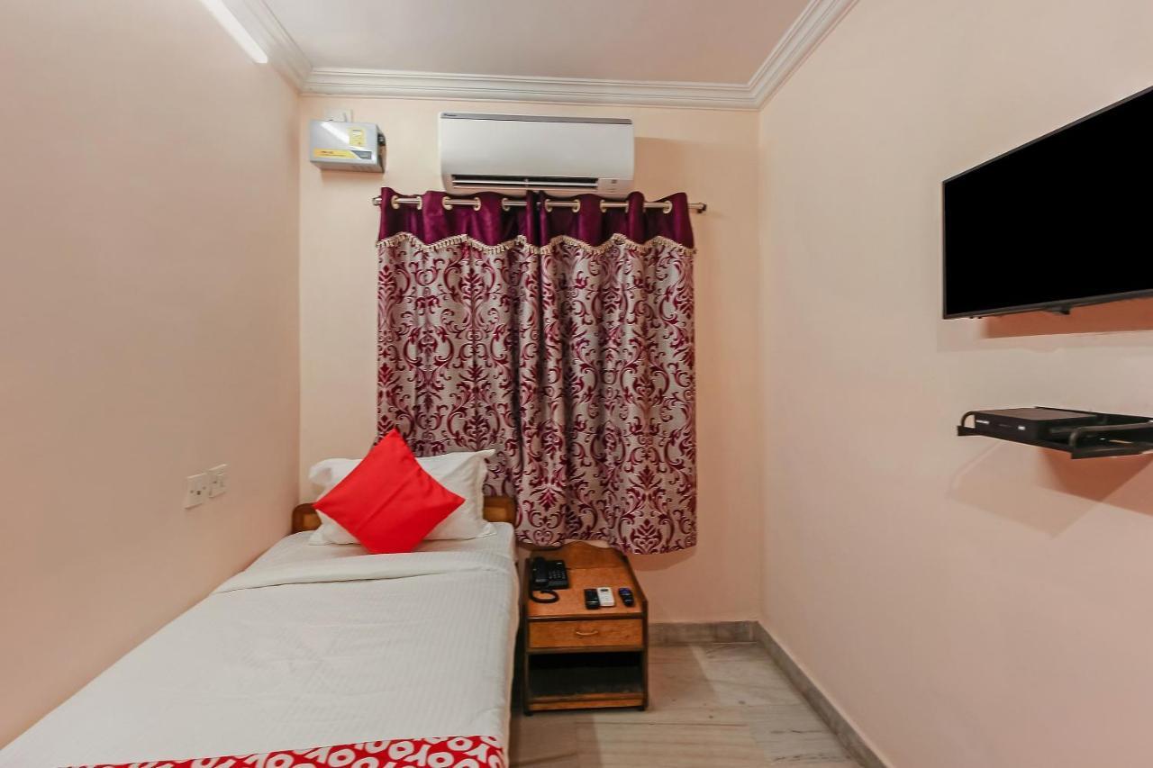 Oyo 23191 Flagship Hotel Raj Madan Ameerpet Hajdarábád Exteriér fotografie