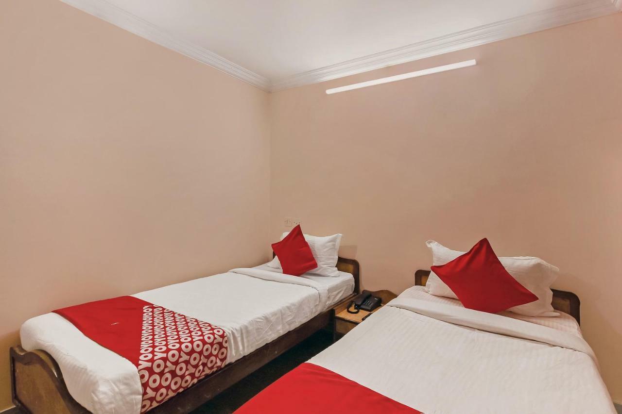 Oyo 23191 Flagship Hotel Raj Madan Ameerpet Hajdarábád Exteriér fotografie
